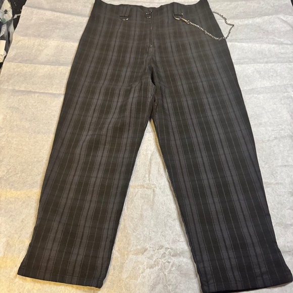 HELL BUNNY COBAIN CAPRIS Size XL Size Sold out online! Like New! - Picture 4 of 8